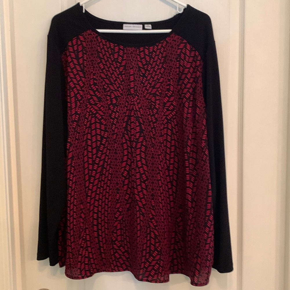 Red and black tunic